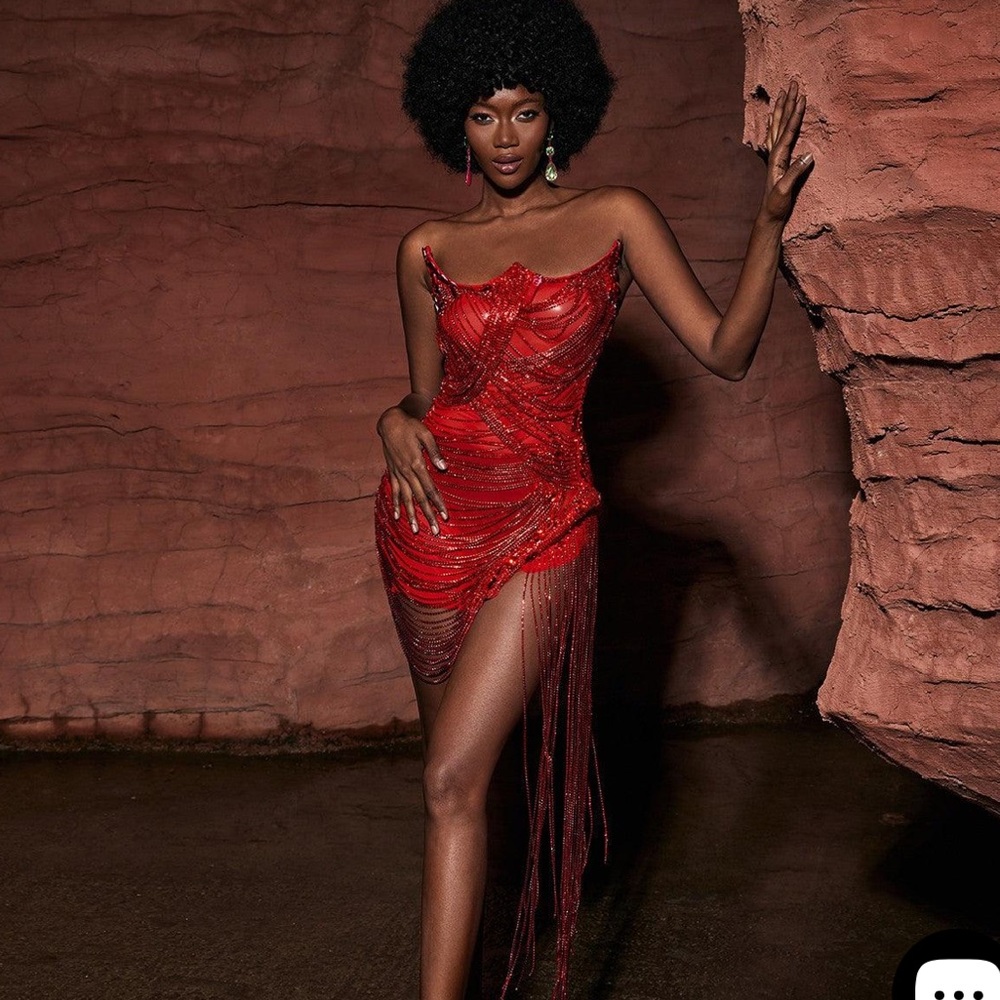 Verona Embellished Diamond Chain Dress In Red